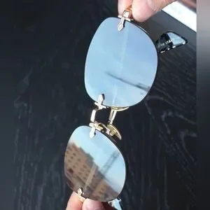 Saint Owen never gold sunglasses euc SAINT OWEN NEVER BB SUNGLASSES | PURPLE LEOPARD BOUTIQUE main image 2